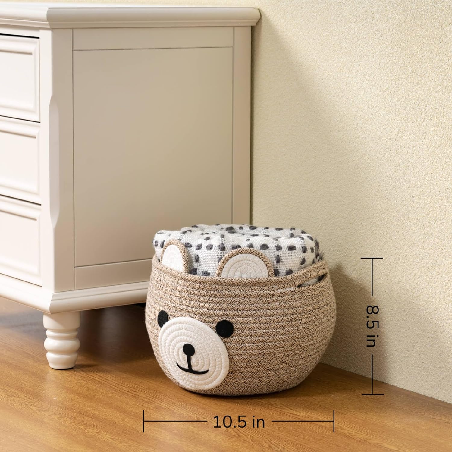 Baby Basket for Nursery, Bear  - Baby Nursery Images Free recensione e prezzo