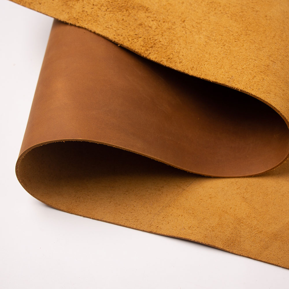 Crazy horse skin LEATHER HIDES - Baby Nursery Yellow recensione e prezzo