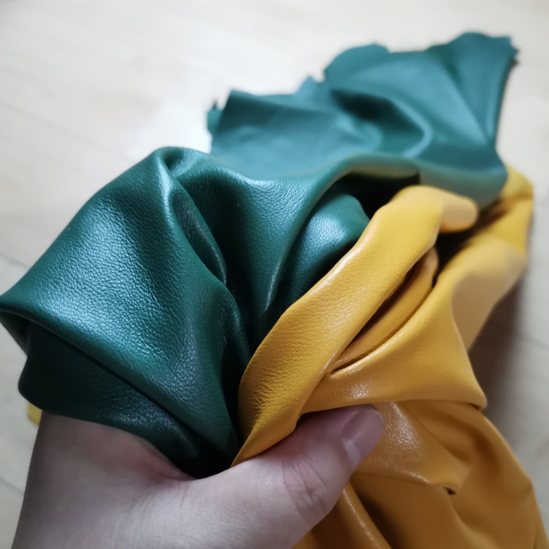 0.5MM/0.7MM Green Yellow Sheep - Baby Nursery Yellow recensione e prezzo