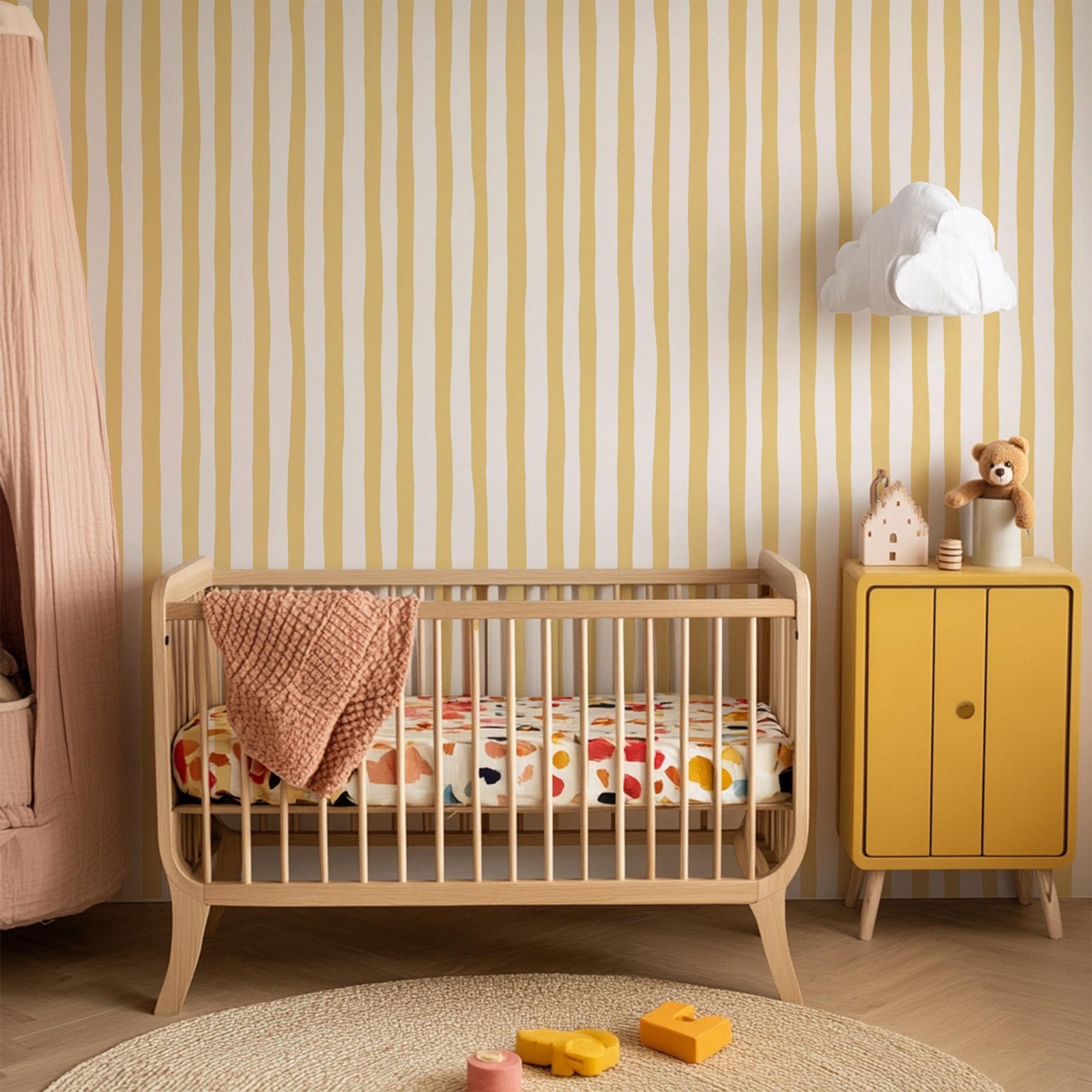 Sunshine Yellow Wobbly Stripes - Baby Nursery Peel And Stick Wallpaper recensione e prezzo