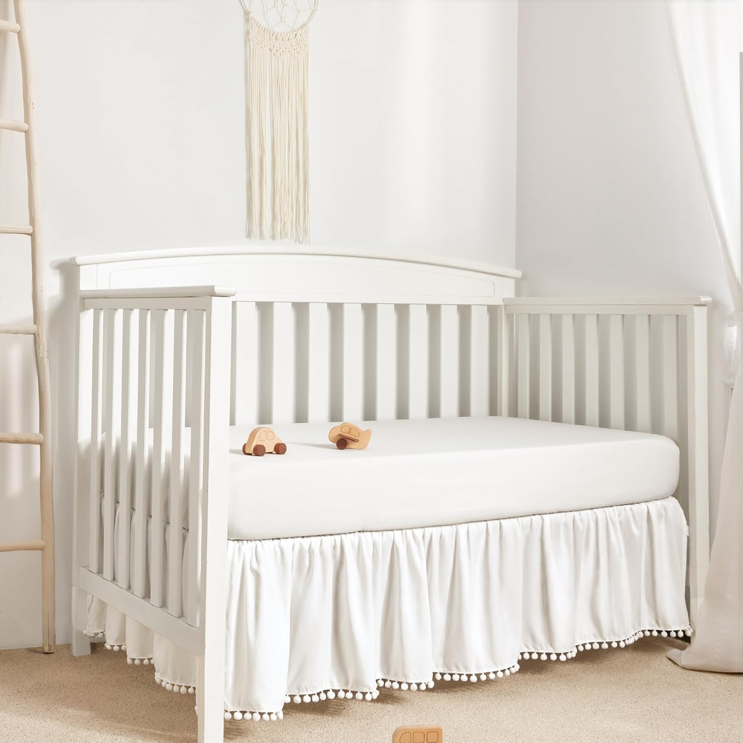 Baby Crib Skirt with Ruffles a - Baby Nursery Images Free recensione e prezzo