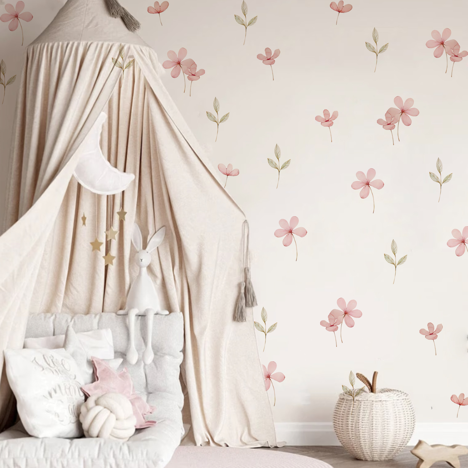 Pink Flowers and Green Leaves  - Baby Nursery Green recensione e prezzo