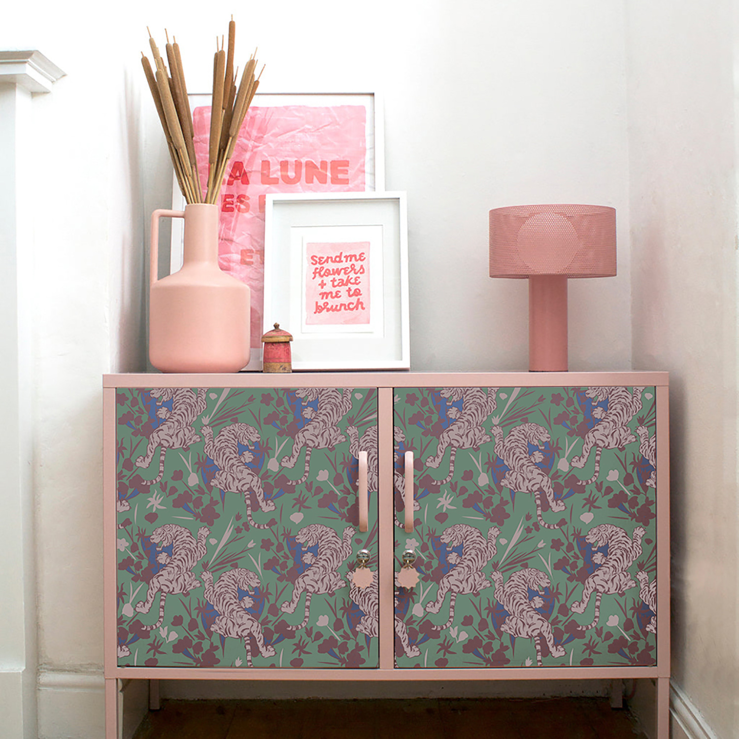 Woodland Tiger Peel and Stick  - Baby Nursery Peel And Stick Wallpaper recensione e prezzo
